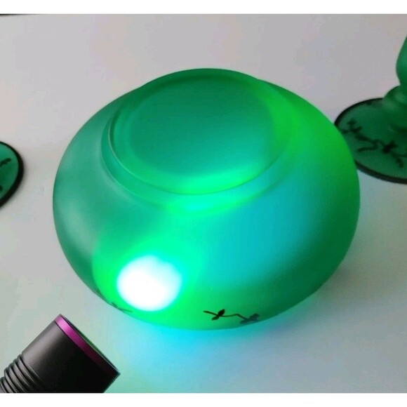 VTG TIFFIN SATIN GREEN CONSOLE BOWL WITH SILVER OVERLAY + 2 COORD. CANDLESTICKS - Picture 4 of 10